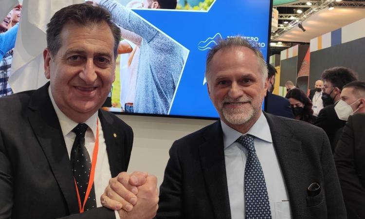 Bit Milano, San Ginesio grande protagonista del turismo marchigiano. Ciabocco incontra Garavaglia Bit Milano, San Ginesio grande protagonista del turismo marchigiano. Ciabocco incontra Garavaglia