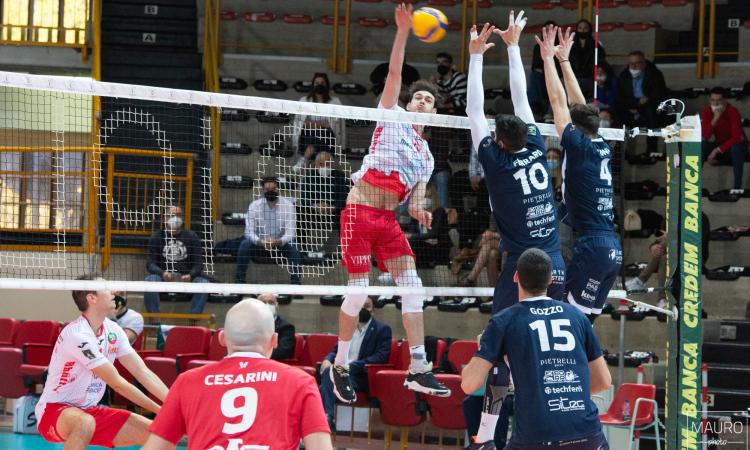 Med Store Tunit, il derby marchigiano se lo aggiudica Macerata, Fano battuta 3-1 Med Store Tunit, il derby marchigiano se lo aggiudica Macerata, Fano battuta 3-1