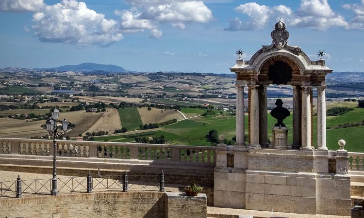 Treia, una ‘passeggiata tra i luoghi di Dolores Prato’ insime al Gruppo Fai