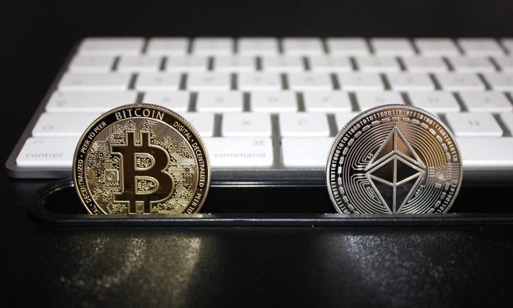 Bitcoin nel 2025: la maturità del re delle criptovalute in un nuovo contesto globale Bitcoin nel 2025: la maturità del re delle criptovalute in un nuovo contesto globale