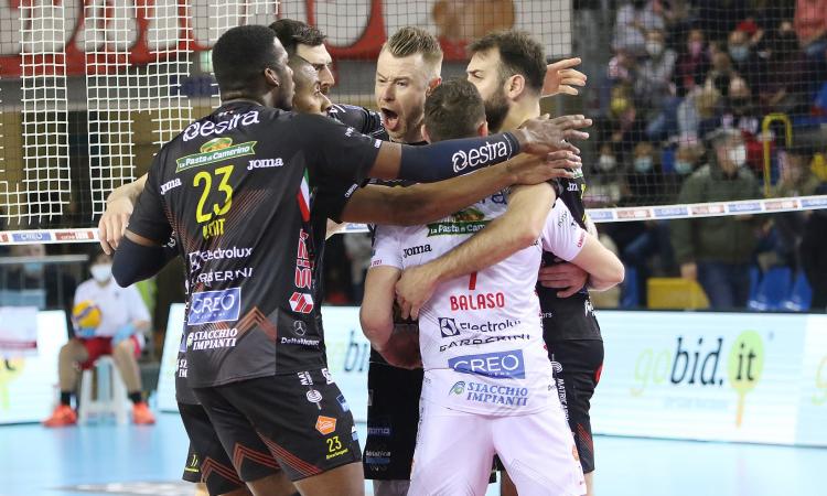 Semifinali scudetto, ruggito della Lube: Civitanova batte Trento in 3 set e torna in corsa