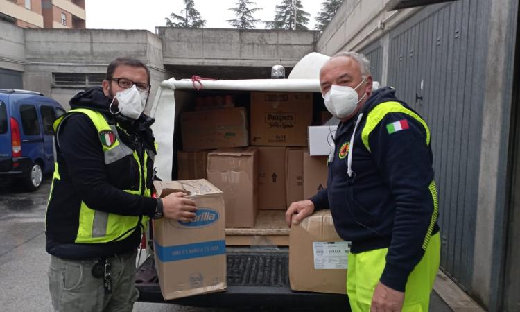 Castelraimondo, la Protezione Civile a sostegno della popolazione ucraina Castelraimondo, la Protezione Civile a sostegno della popolazione ucraina