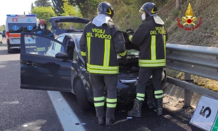 Incidente sulla Ascoli mare, morta una donna di 70 anni