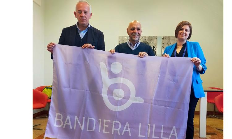 Turismo accessibile, Civitanova si aggiudica la bandiera lilla Turismo accessibile, Civitanova si aggiudica la bandiera lilla