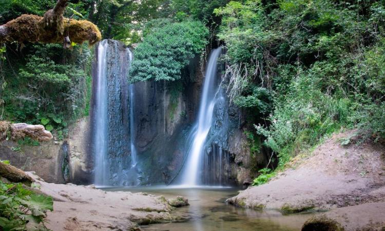 Sarnano, sboccia la primavera: un maggio ricco di eventi tra natura, cultura e sport