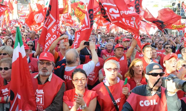 Sicurezza sul lavoro e salari dignitosi: Cgil e Uil dichiarano lo sciopero generale nelle Marche Sicurezza sul lavoro e salari dignitosi: Cgil e Uil dichiarano lo sciopero generale nelle Marche