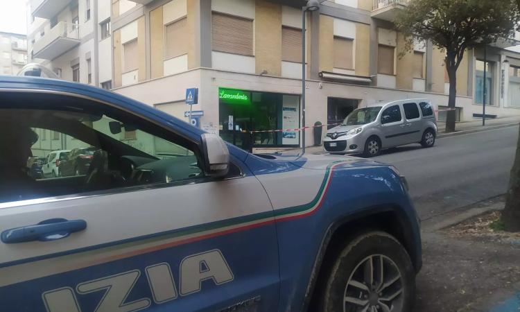 Macerata, bimba di 4 anni precipita dalla finestra: soccorsa in eliambulanza (FOTO)