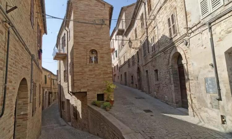 Treia punta sugli under 35 per ripopolare il centro: incentivi per acquisto e ristrutturazione case Treia punta sugli under 35 per ripopolare il centro: incentivi per acquisto e ristrutturazione case