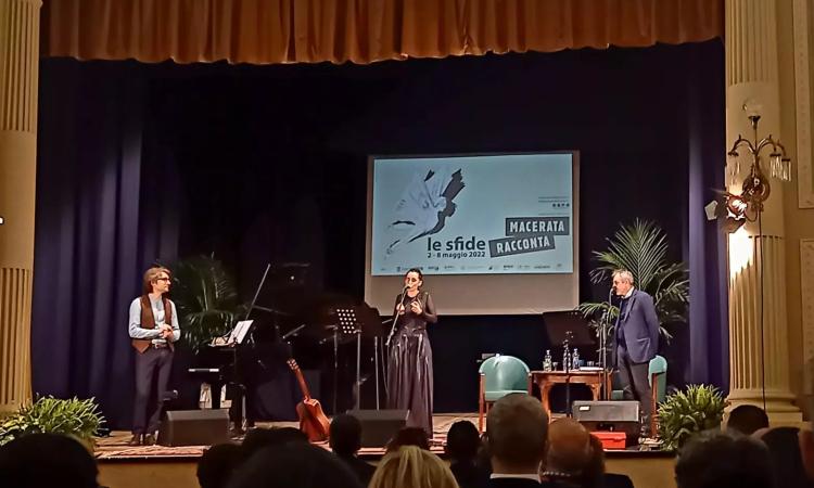 'Macerata Racconta', sul palco il tema del lavoro con lo spettacolo "Non possiamo abituarci a morire" 'Macerata Racconta', sul palco il tema del lavoro con lo spettacolo "Non possiamo abituarci a morire"