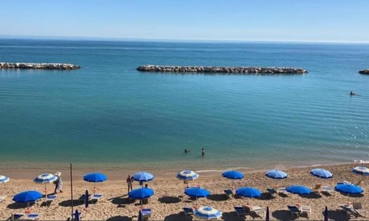 Porto Recanati, dopo 8 anni il Comune sogna la Bandiera Blu: "Siamo fiduciosi" Porto Recanati, dopo 8 anni il Comune sogna la Bandiera Blu: "Siamo fiduciosi"