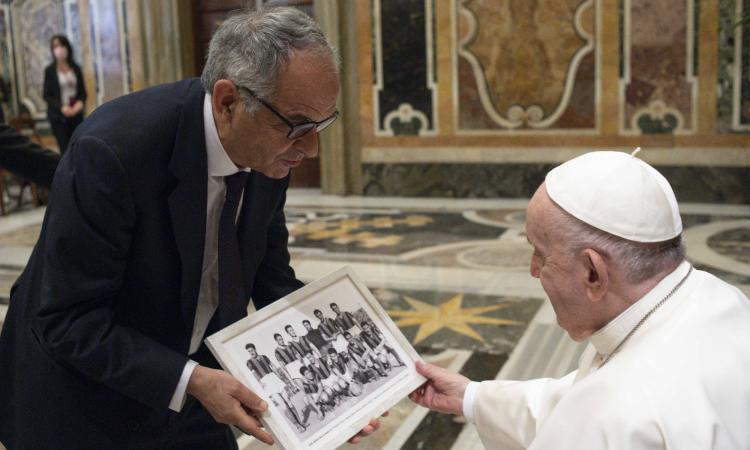Papa Francesco e l'incontro con UniMc nel segno di Padre Ricci: "Mi congratulo con voi" (FOTO)