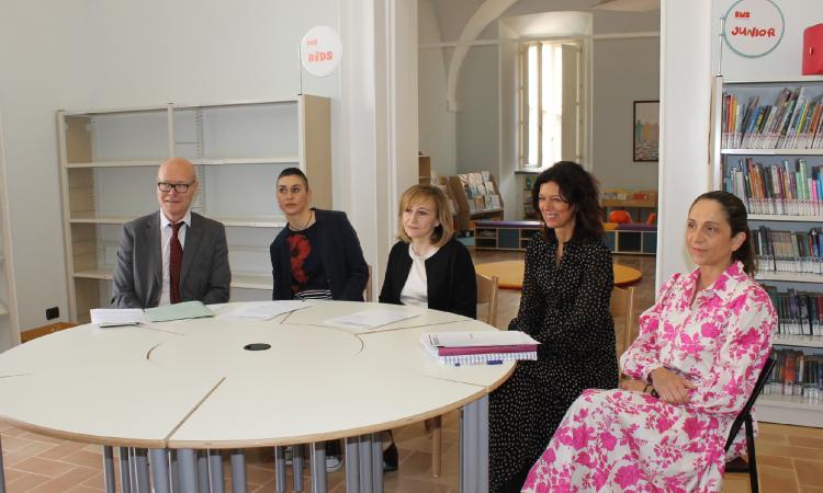 Macerata, un corso d'italiano per 30 alunni stranieri: Comune e Università insieme Macerata, un corso d'italiano per 30 alunni stranieri: Comune e Università insieme