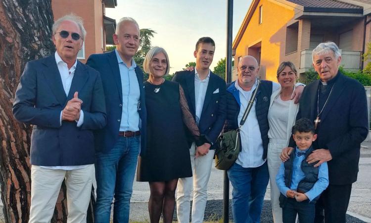 Civitanova, piazzale intitolato all'imprenditore Tosino Torresi: "Esempio per le nuove generazioni"