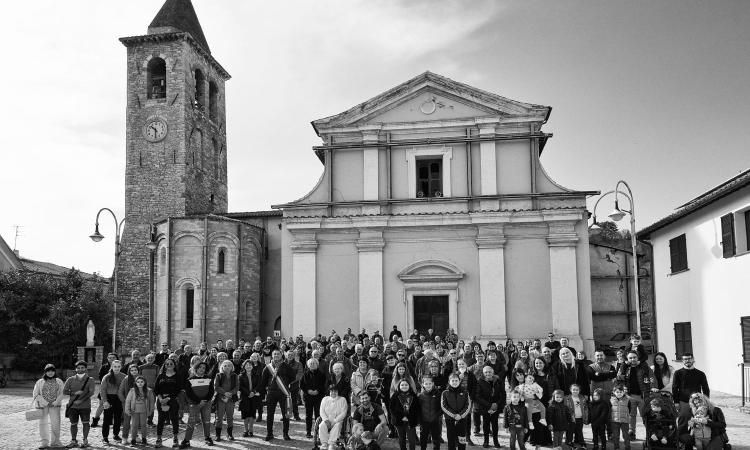 Pieve Torina, la storia della città nella mostra fotografica "Narrazioni Trasversali" di Colotti