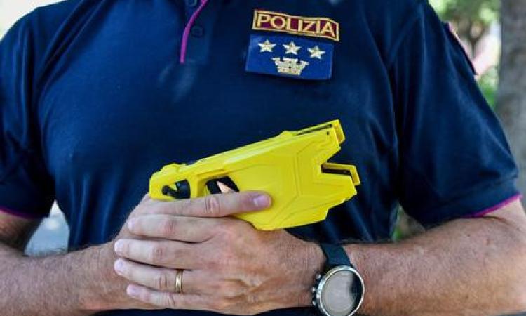 Marche, arrivano i primi taser in dotazione alle forze di Polizia