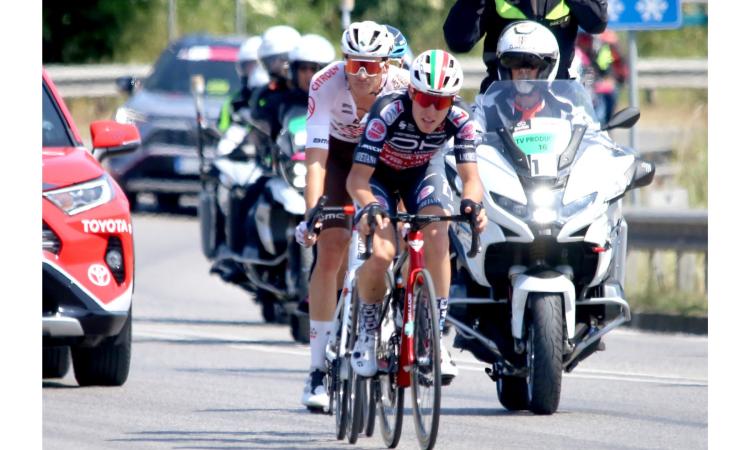 Giro d'Italia 2022, da Civitanova al Gpm di Recanati: la corsa rosa attraversa il Maceratese (FOTO) Giro d'Italia 2022, da Civitanova al Gpm di Recanati: la corsa rosa attraversa il Maceratese (FOTO)