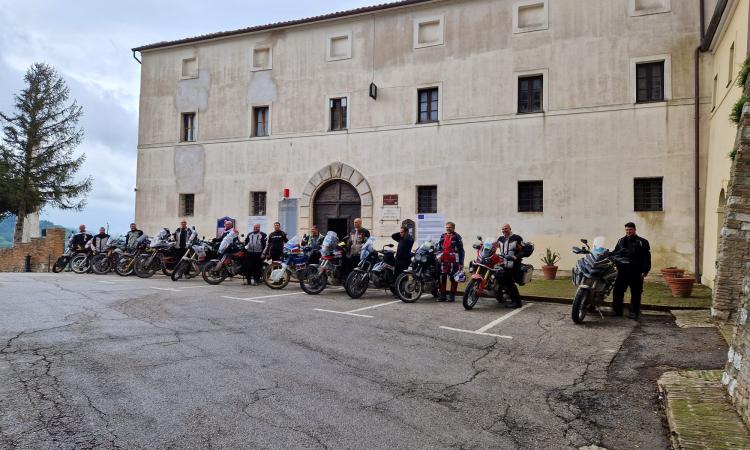 "Le bianche dei castelli": tappa a San Severino per gli appassionati di enduro "Le bianche dei castelli": tappa a San Severino per gli appassionati di enduro