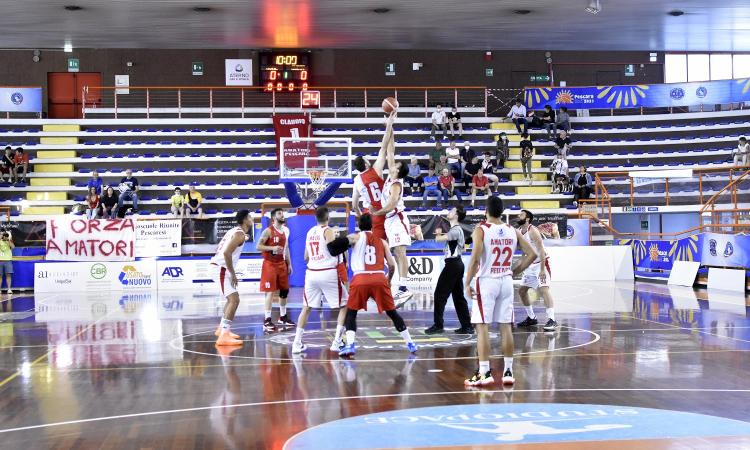 Basket, semifinali playoff Serie C Gold: l'Halley Matelica cade a Pescara in gara 1 Basket, semifinali playoff Serie C Gold: l'Halley Matelica cade a Pescara in gara 1