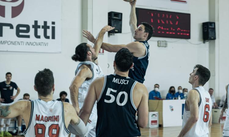 Virtus Civitanova ko contro Jesi, ma c'è ancora speranza. Si gioca tutto allo spareggio salvezza Virtus Civitanova ko contro Jesi, ma c'è ancora speranza. Si gioca tutto allo spareggio salvezza