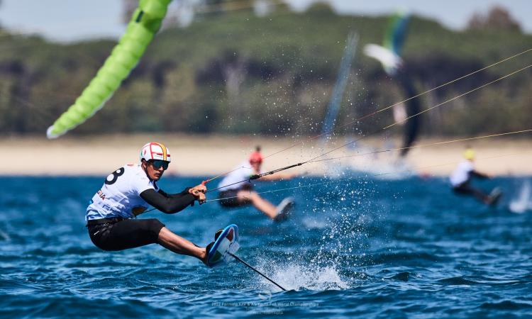 Mondiali giovanili di kite, il civitanovese Pianosi conquista il terzo posto a Torre Grande