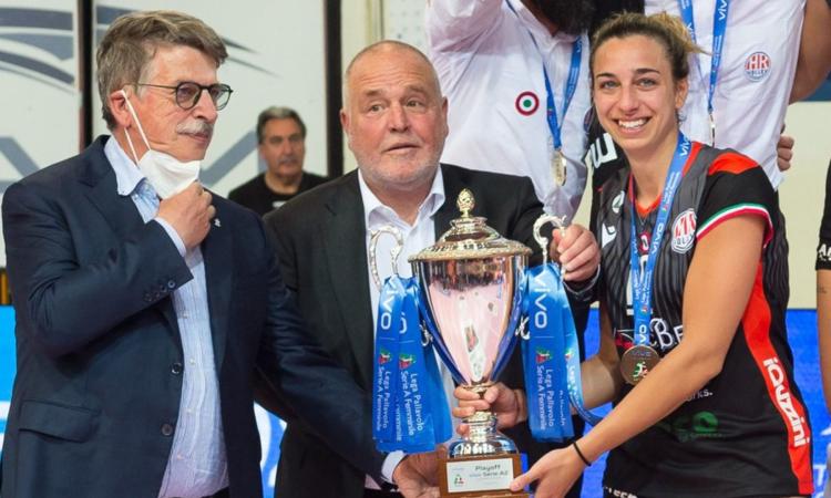 Cbf Balducci, l'addio più difficile: il capitano Ilenia Peretti saluta dopo 18 anni Cbf Balducci, l'addio più difficile: il capitano Ilenia Peretti saluta dopo 18 anni