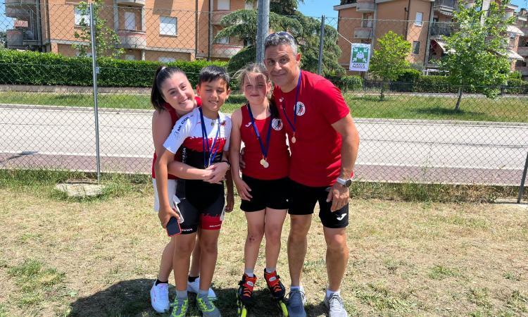 Civitanova Skating Team: due giovanissimi sugli scudi dei campionati regionali Civitanova Skating Team: due giovanissimi sugli scudi dei campionati regionali