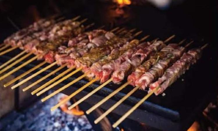 Treia, a Santa Maria in Piana arriva la sagra degli arrosticini e grigliata