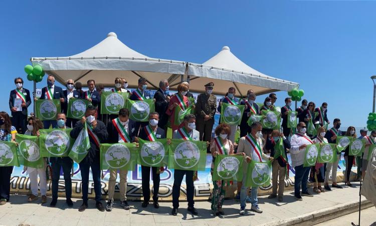 Bandiera Verde dei pediatri 2022: c'é anche Civitanova alla cerimonia di consegna a Mazara del Vallo Bandiera Verde dei pediatri 2022: c'é anche Civitanova alla cerimonia di consegna a Mazara del Vallo