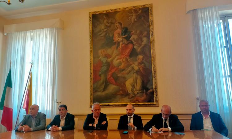 Elezioni Civitanova, il viceministro Morelli: "Potenziamento del porto snodo fondamentale per lo sviluppo" Elezioni Civitanova, il viceministro Morelli: "Potenziamento del porto snodo fondamentale per lo sviluppo"