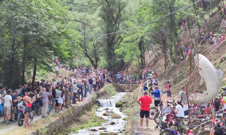 Sefro capitale italiana del trial per un weekend: a vincere la tappa è Matteo Grattarola Sefro capitale italiana del trial per un weekend: a vincere la tappa è Matteo Grattarola