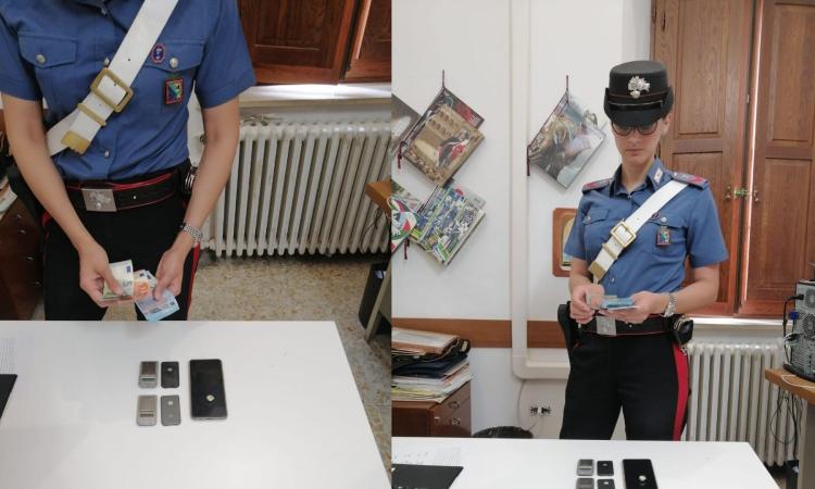 Macerata, sorpresa a spacciare in centro: arrestata giovane pusher Macerata, sorpresa a spacciare in centro: arrestata giovane pusher