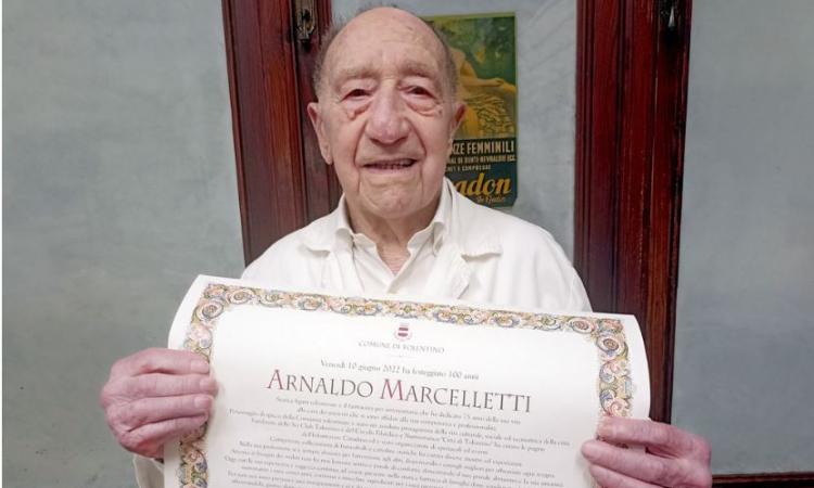 Tolentino festeggia i 100 anni del farmacista Arnaldo Marcelletti: "Un esempio"