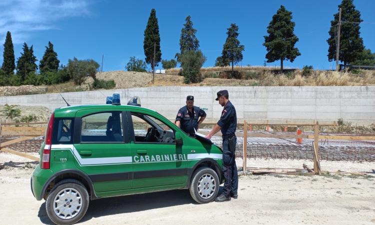 Abusi edilizi nel Maceratese: oltre 50 controlli e 11 persone denunciate