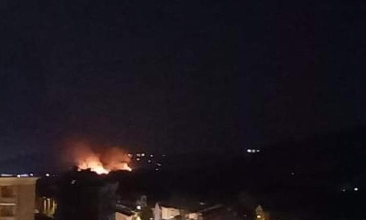 Doppio incendio nella notte a Tolentino e Matelica: Vigili del Fuoco al lavoro