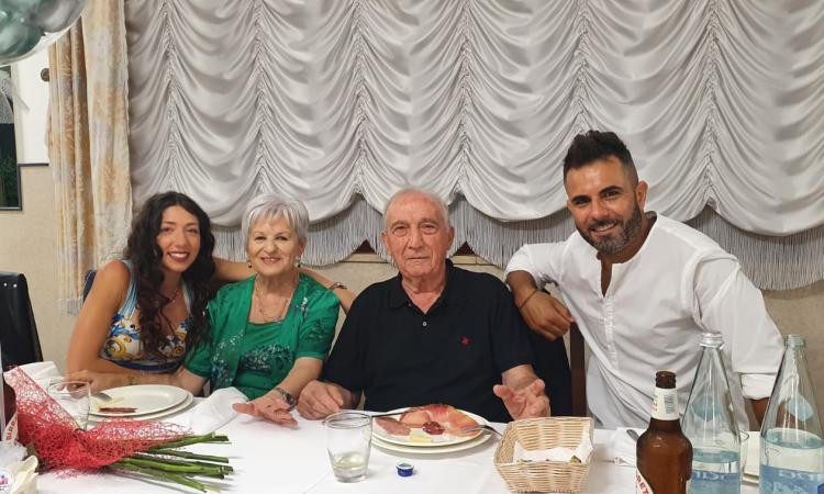 Treia, lo storico maglificio "Patty" non dimentica le sue collaboratrici: reunion dopo 20 anni Treia, lo storico maglificio "Patty" non dimentica le sue collaboratrici: reunion dopo 20 anni