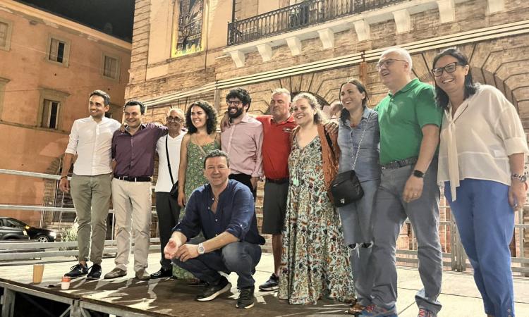 Tolentino, l'idea del neo sindaco Sclavi: "Primo consiglio comunale in piazza"