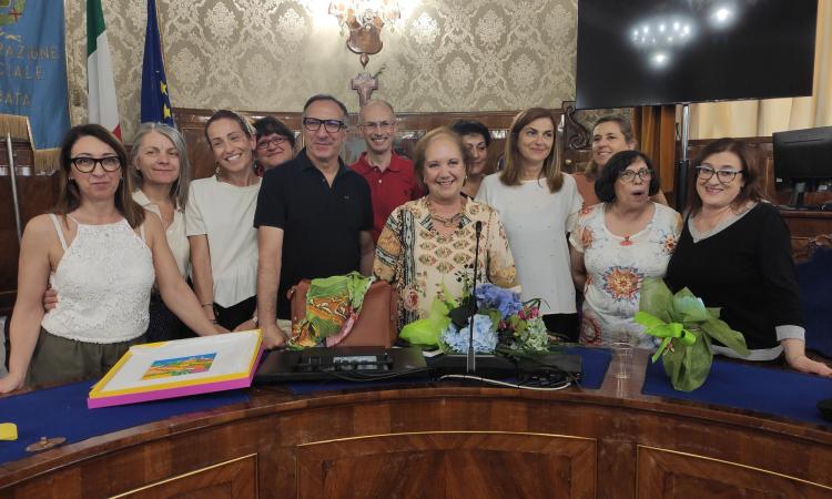 Provincia di Macerata, la dirigente Carla Scipioni va in pensione: "Ho lavorato per il bene degli altri"