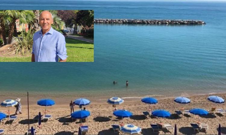 Porto Recanati, spiagge aperte di notte e sì al pallone nelle piazze: Michelini "rivede" l'ordinanza Porto Recanati, spiagge aperte di notte e sì al pallone nelle piazze: Michelini "rivede" l'ordinanza
