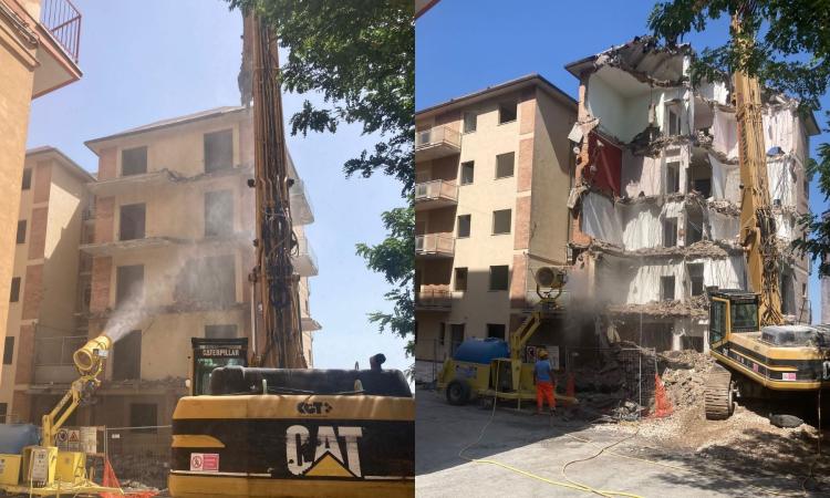 Macerata, palazzo terremotato in via de Velini: via ai lavori di demolizione (FOTO) Macerata, palazzo terremotato in via de Velini: via ai lavori di demolizione (FOTO)