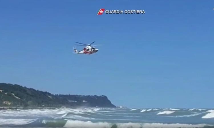 Tragedia in mare: il Comune di Terre Roveresche proclama il lutto cittadino Tragedia in mare: il Comune di Terre Roveresche proclama il lutto cittadino