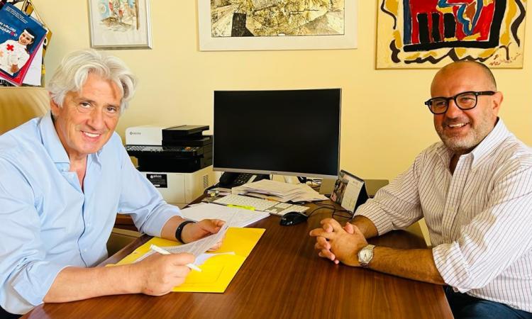 Macerata, nuove luci per il palasport Fontescodella: 100mila euro di lavori Macerata, nuove luci per il palasport Fontescodella: 100mila euro di lavori