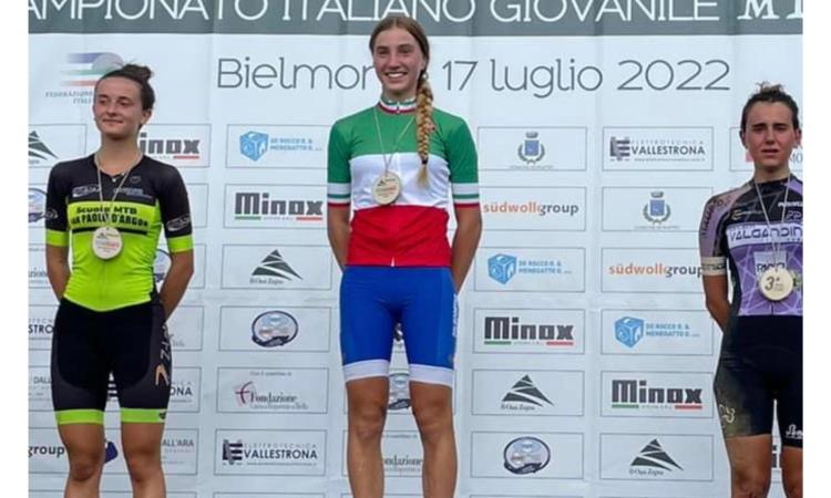Morrovalle, tris da sogno per Giulia Rinaldoni: 3 titoli italiani di mountain bike in un mese