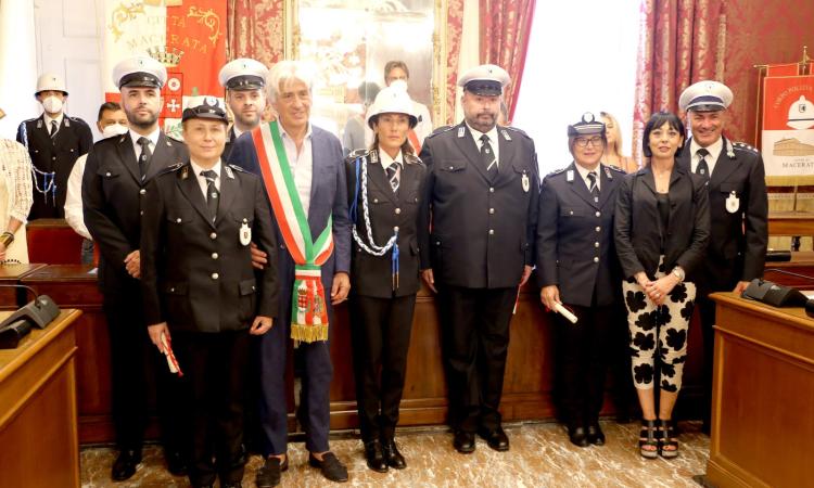 Macerata, la Polizia Locale festeggia fra bilanci, encomi e riconoscimenti (FOTO)