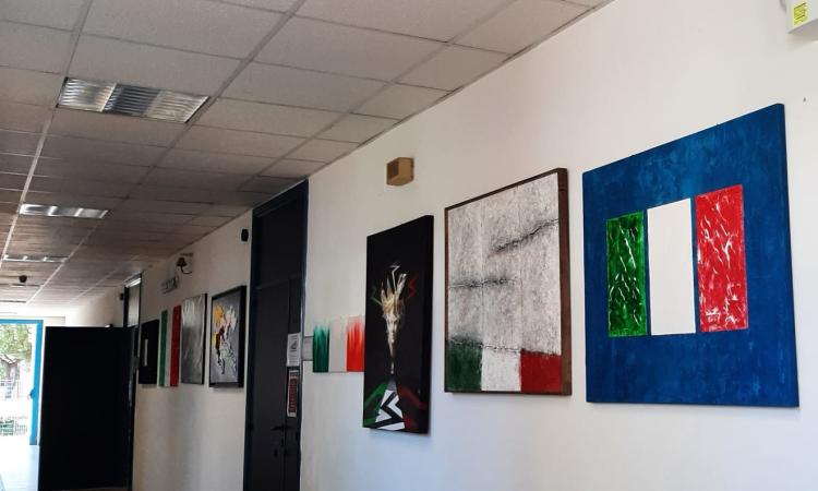 Civitanova, l'Istituto "Tacito" incontra l'arte: una collettiva basata sul "Tricolore italiano" Civitanova, l'Istituto "Tacito" incontra l'arte: una collettiva basata sul "Tricolore italiano"