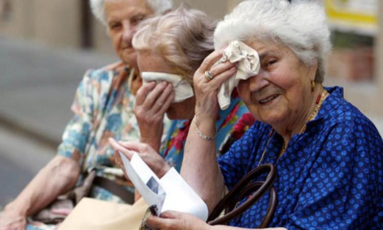 Caldo record nell'entroterra delle Marche: Macerata sfiorerà i 40 gradi nel weekend Caldo record nell'entroterra delle Marche: Macerata sfiorerà i 40 gradi nel weekend
