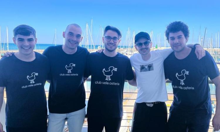 Fabio Rovazzi in visita a sorpresa nelle Marche: ospite del "Club Vela Osteria" di Civitanova