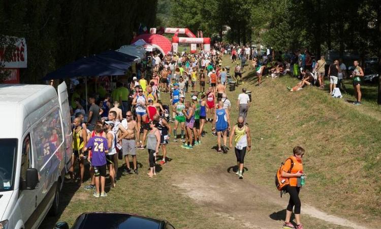 A Fiuminata torna la "Marcia dei 4 Ponti": nomi illustri ai nastri di partenza, c'è anche Luca Antonelli A Fiuminata torna la "Marcia dei 4 Ponti": nomi illustri ai nastri di partenza, c'è anche Luca Antonelli