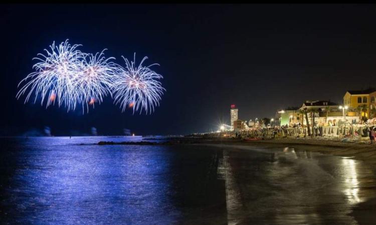 Porto Recanati, a Ferragosto tornano i fuochi d'artificio