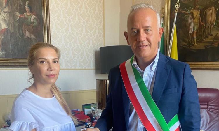 Civitanova, il sindaco Ciarapica incontra il console bulgaro a Milano Tanya Dimitrova Civitanova, il sindaco Ciarapica incontra il console bulgaro a Milano Tanya Dimitrova