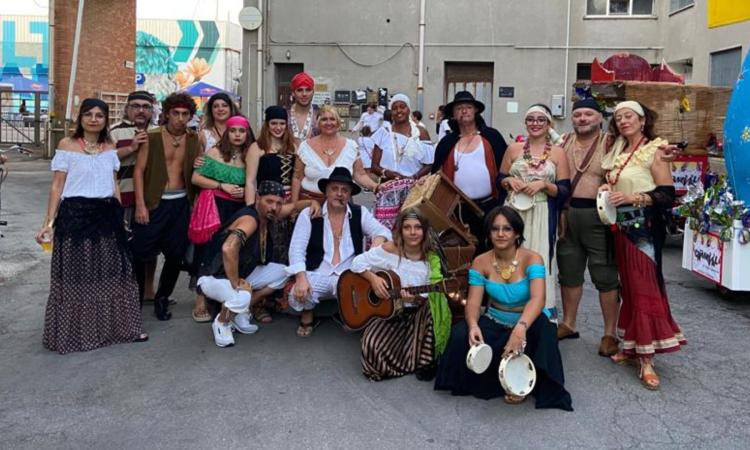 Si rinnova il binomio tra il Carnevale di Fano e quello di Passo di Treia: il circolo Acli "La Torre" sfila